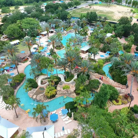 Reunion Resort Oasis